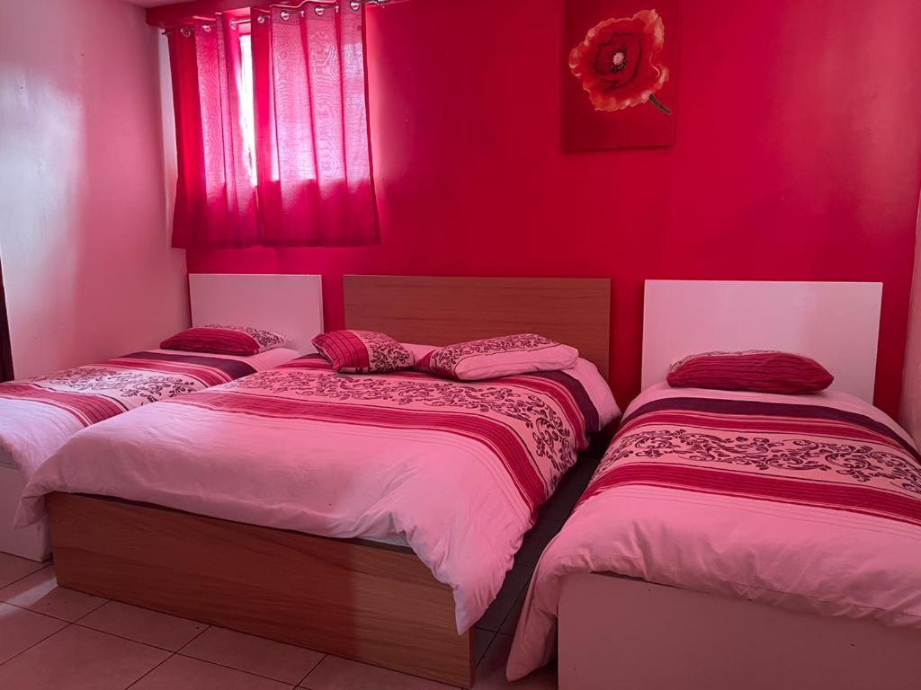 Nights Inn Слау Экстерьер фото